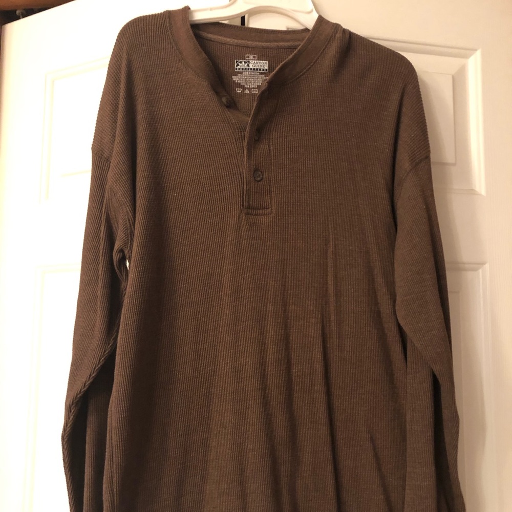 Henley style men’s long sleeve shirt